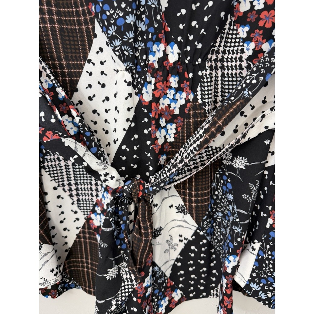 Tommy Hilfiger‎ Printed Patchwork Button-up Shirt Size Medium Tie back - Picture 8 of 8